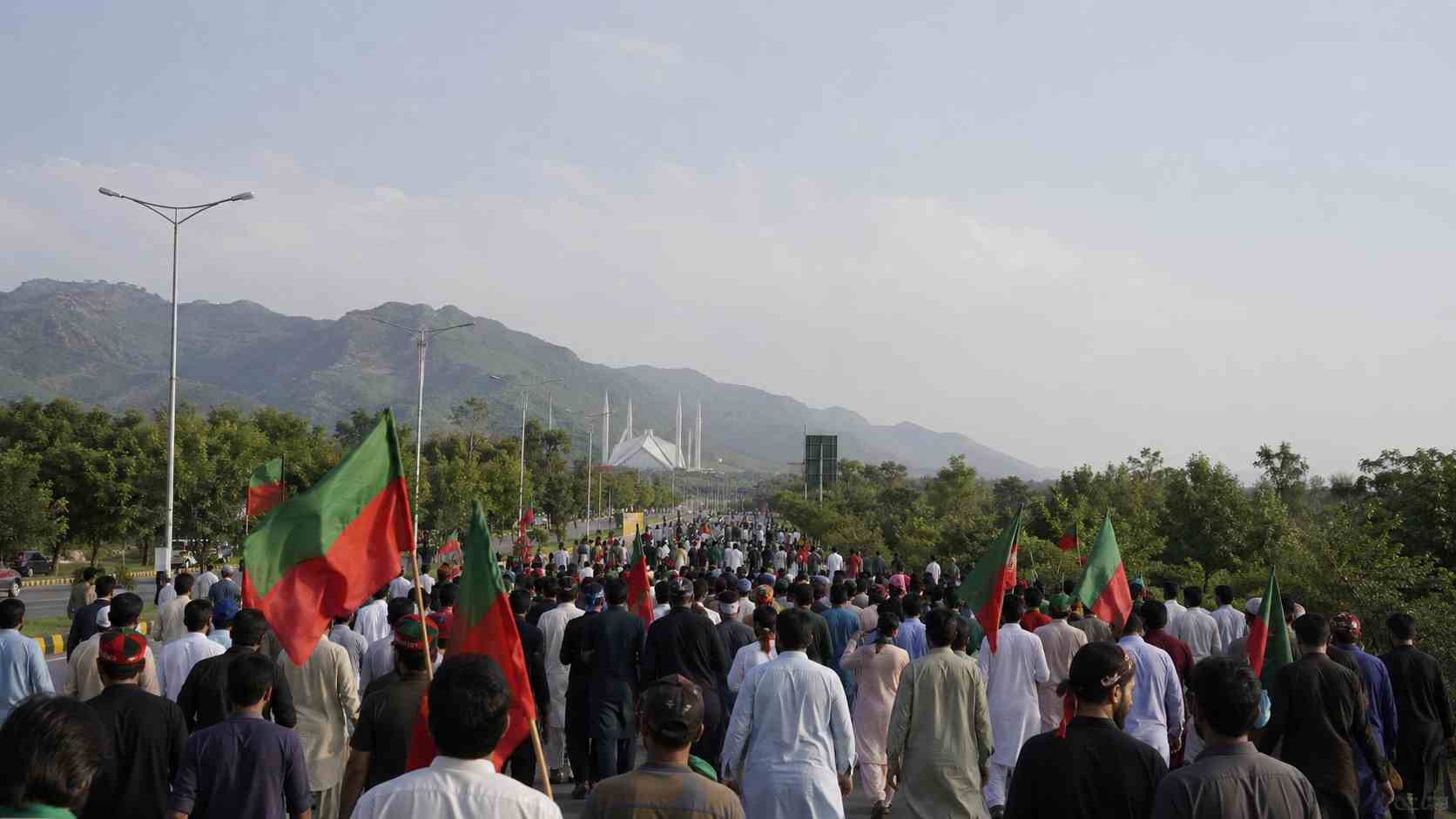 Illustrative crowd scene representing the planned PTI Islamabad long march.